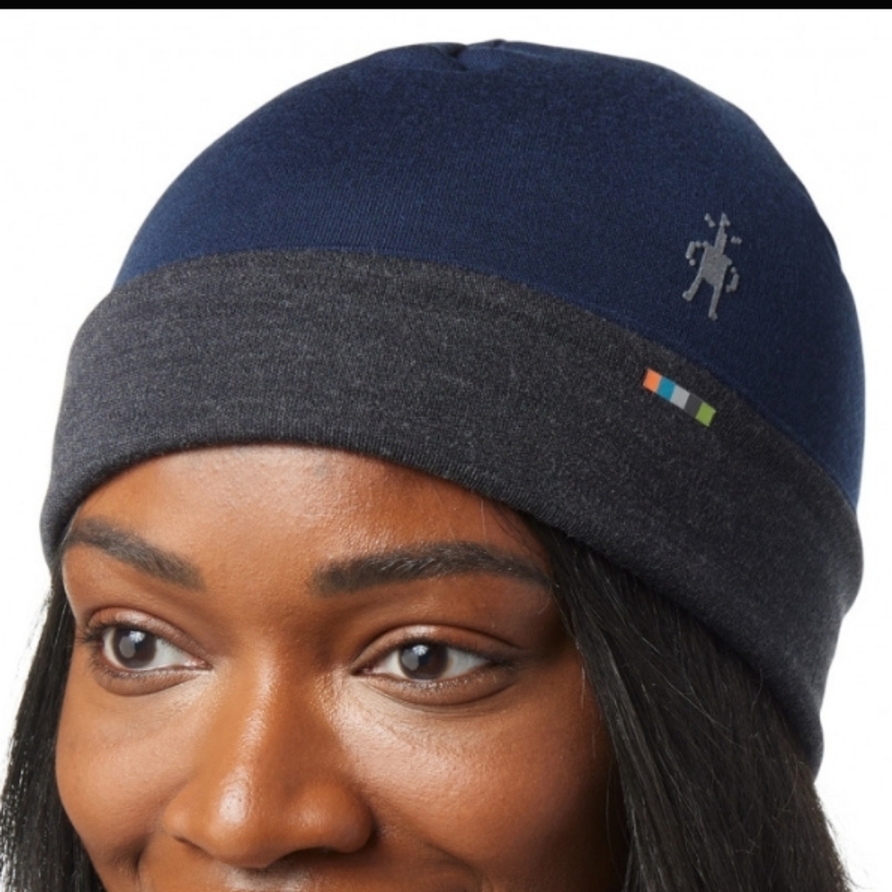 Smartwool Hat & Gloves. - Picture 6 of 9